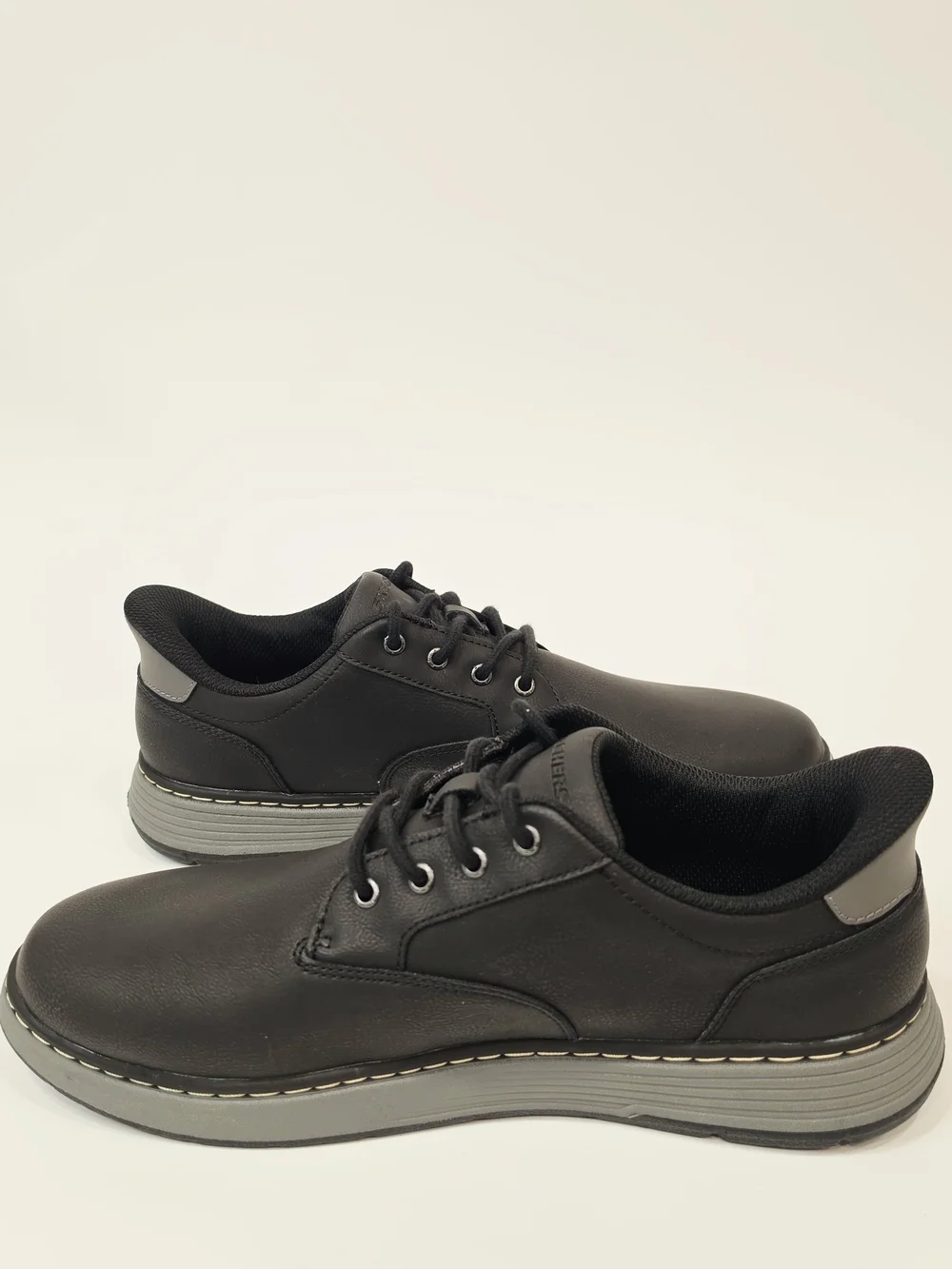 Skechers men black